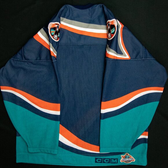 New York Islanders Fisherman Starter Hockey Jersey - Size M (READ DESCRIPTION) - Picture 4 of 5